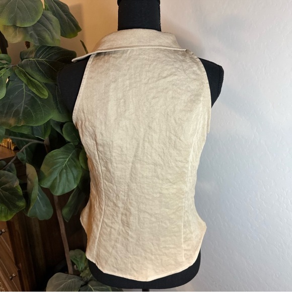 OGL Cream Sleeveless Top - Picture 6 of 9